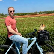 Wie is de partner van Amerikakenner Raymond Mens