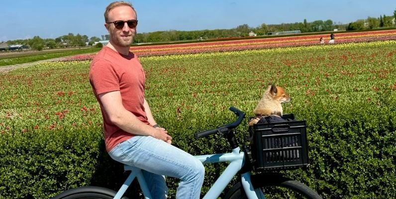 Wie is de partner van Amerikakenner Raymond Mens