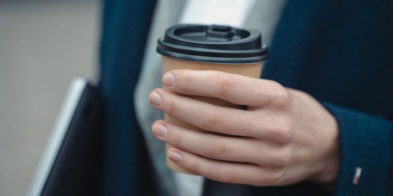 Koffie to go in de winkel wat komt er kijken bij een goed afhaalconcept